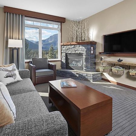 Mountain View Escape With Open Hot Tub, Views!! Canmore Exterior foto