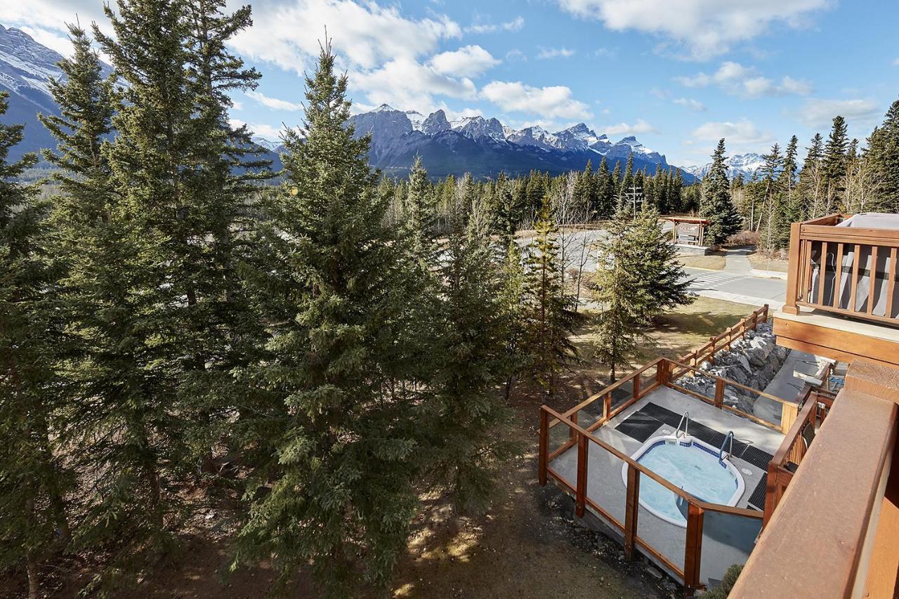 Mountain View Escape With Open Hot Tub, Views!! Canmore Exterior foto